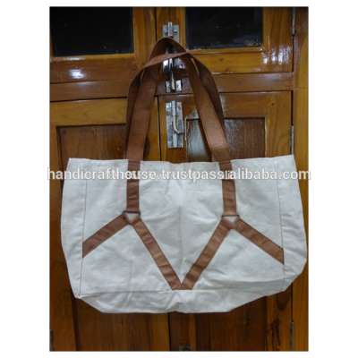 Wide Range of Canvas Bag/Tote Bag at Wholesale Price